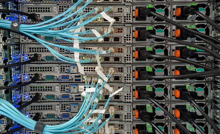 SD-WAN (Software-Defined Wide Area Network) Teknolojisi