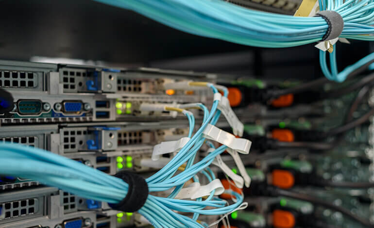 Data Center Tasarımında Enerji Verimliliği: Önemli İpuçları ve Stratejiler